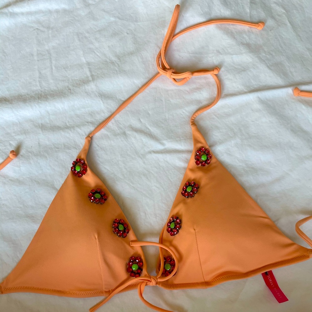 Vintage Victoria’s Secret bikini top